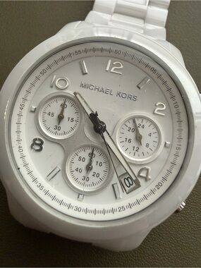 Michael Kors White Ceramic Multifunction Chronograph Watch